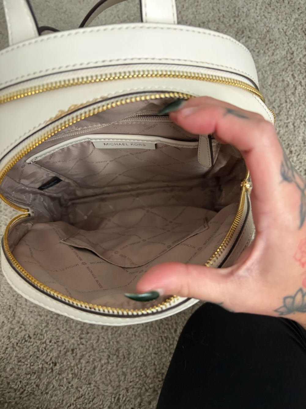 Michael Kors Cream Pebbled Leather Backpack with Gold Hardware - Picture 7 of 9